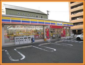 Convenience store. MINISTOP 466m to Gifu Rokujohigashi shop