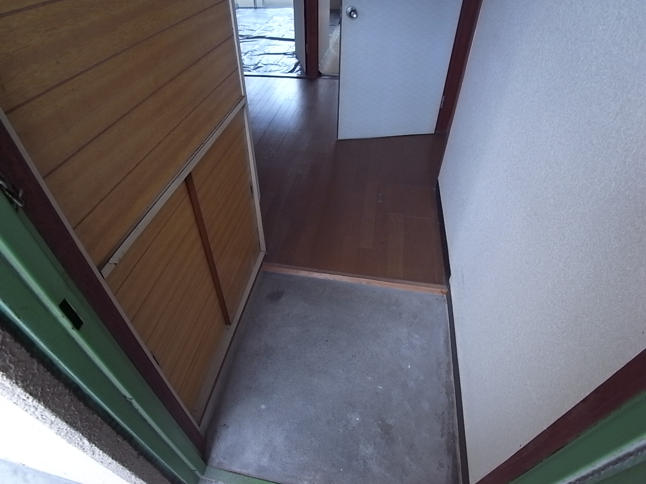 Entrance.  ※ Same property ・ Another room reference photograph