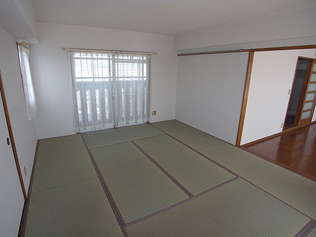Other room space. 10 Pledge of Japanese-style room, please use at the time of visitor. 