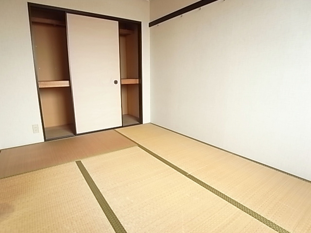 Other room space. Japanese-style room 6 quires ☆ 