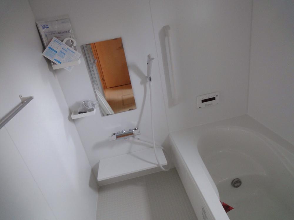 Bathroom. (2013.11.12 shooting)