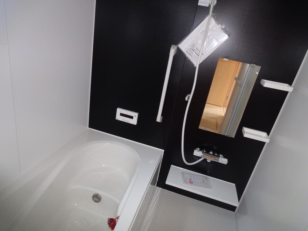 Bathroom. (2013.11.12 shooting)