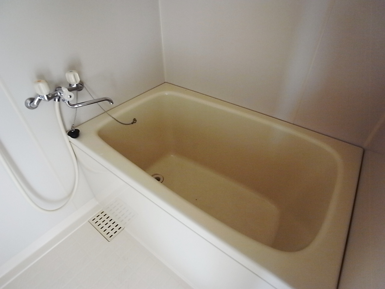 Bath. It is a toilet with a clean ☆ 