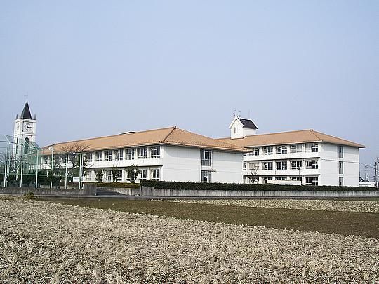 Junior high school. 2500m until the municipal center junior high school (junior high school)