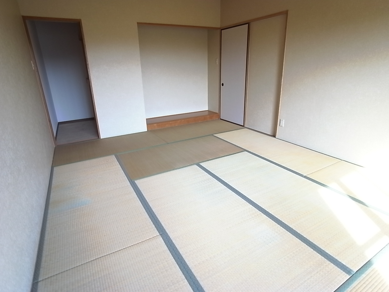 Other room space. 10 Pledge of Japanese-style tatami than one room I like, even if there is ^^