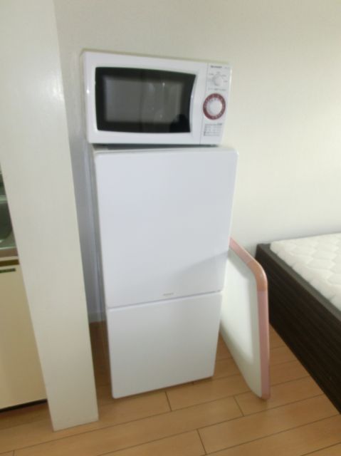 Other. Microwave and refrigerator