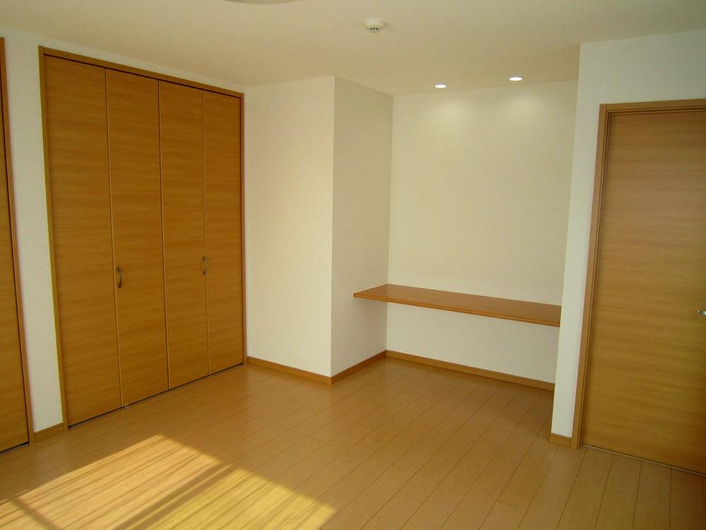 Non-living room. The main bedroom with a counter