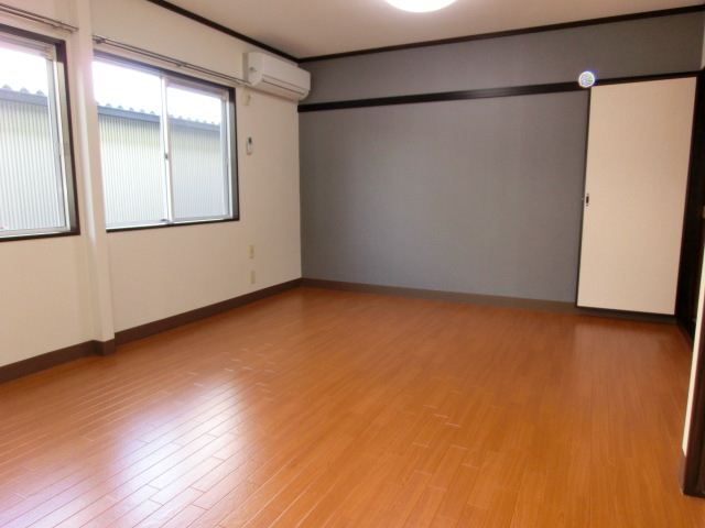 Living and room. Spacious LDK! 