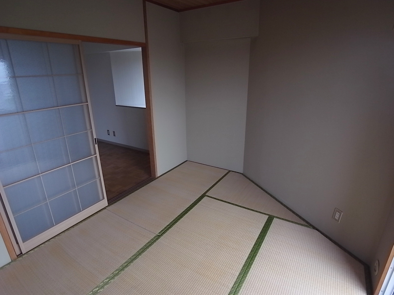 Other room space. Middle. It is not the form I ^ ^
