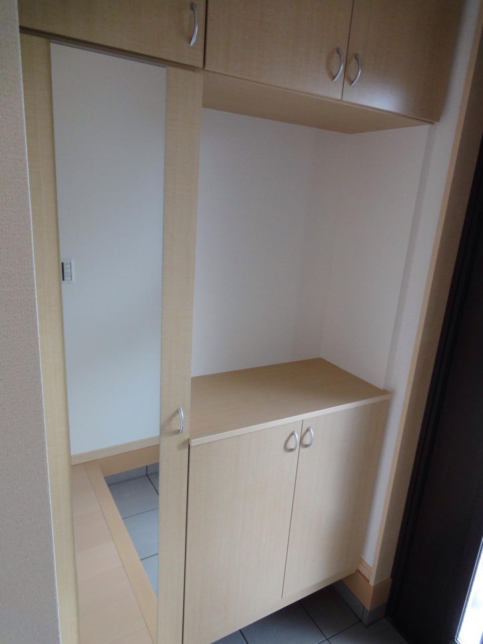 Receipt. Cupboard (2013.11.12 shooting)