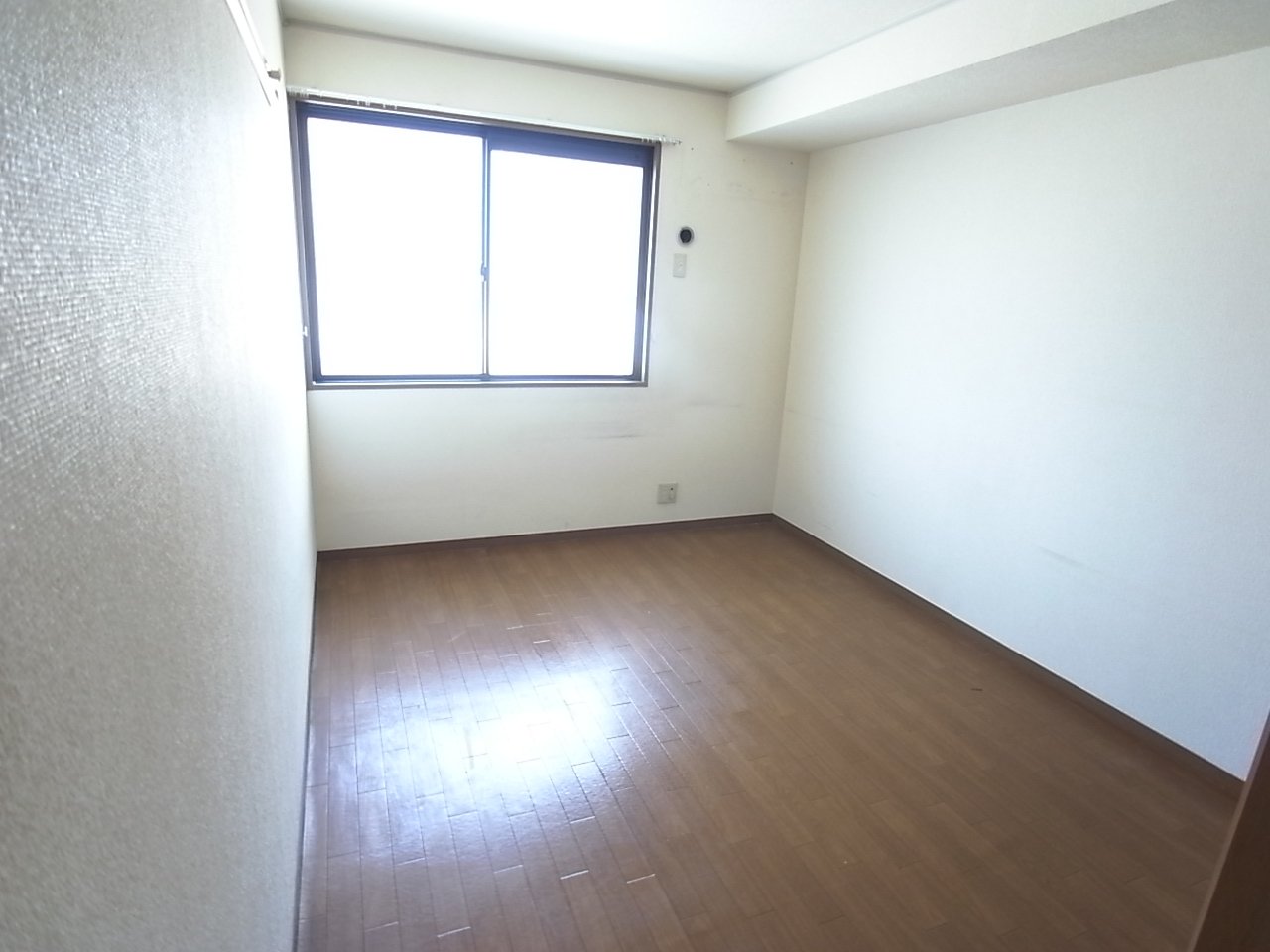Other room space. How is it in the bedroom? 