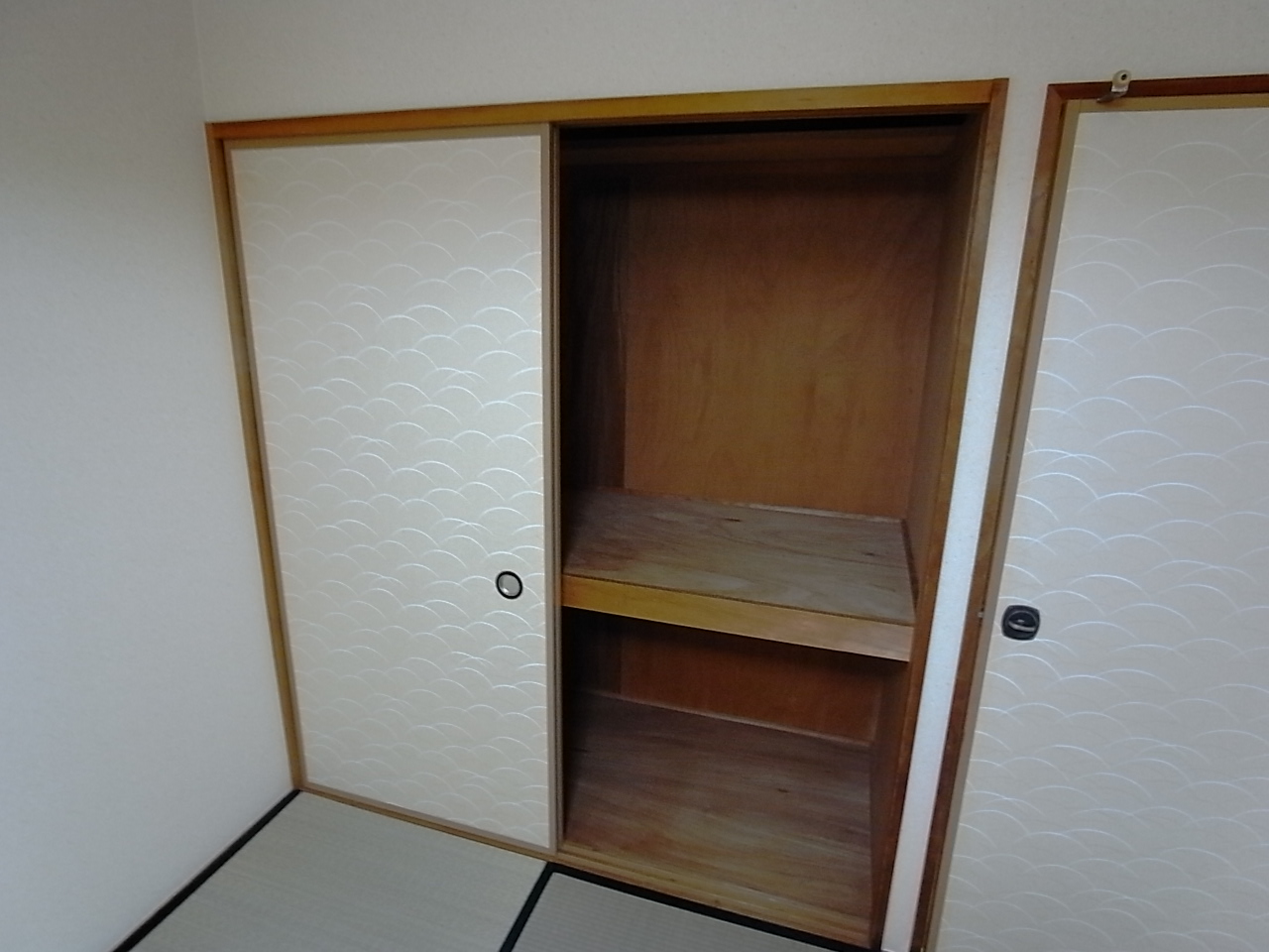 Living and room. Housed in the Japanese-style room! About about 1 Pledge of is the size