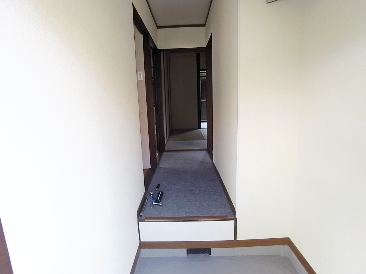 Other room space. Corridor carpet looks unusual ^^