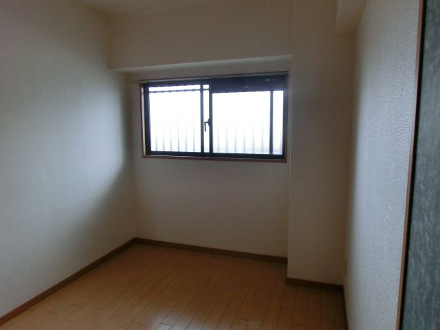 Living and room. North Interoceanic ・ There are window