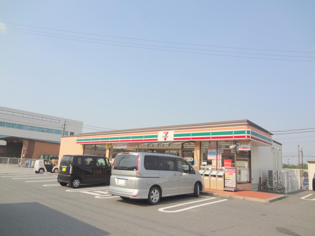 Convenience store. Seven-Eleven Kaizu Nan'no cho Matsuyama store up (convenience store) 1183m