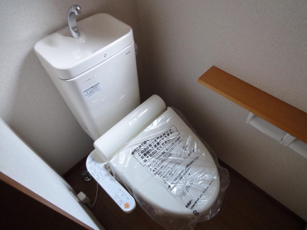 Toilet. (2013.11.14 shooting)