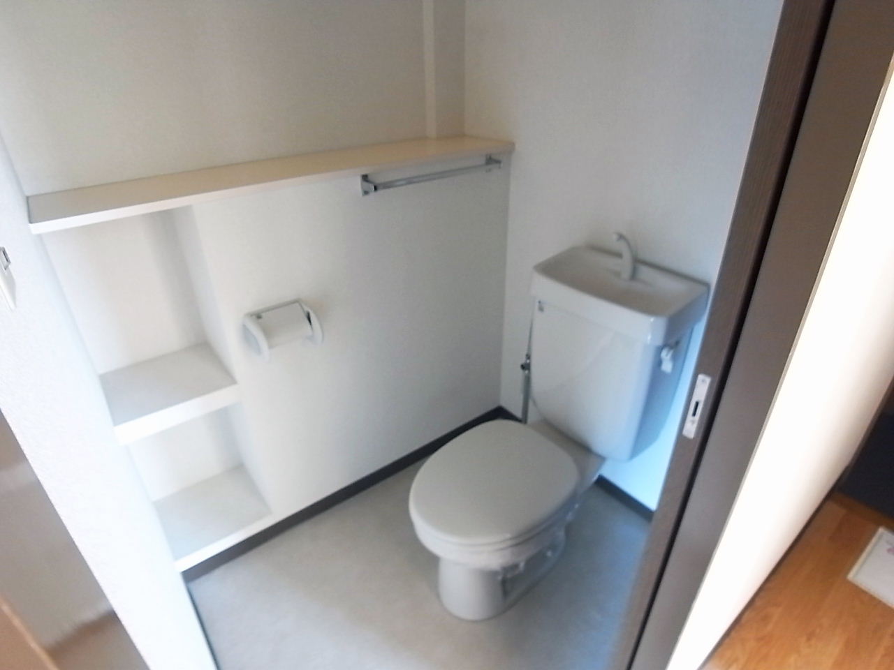 Toilet.  ※ Isomorphic type reference photograph