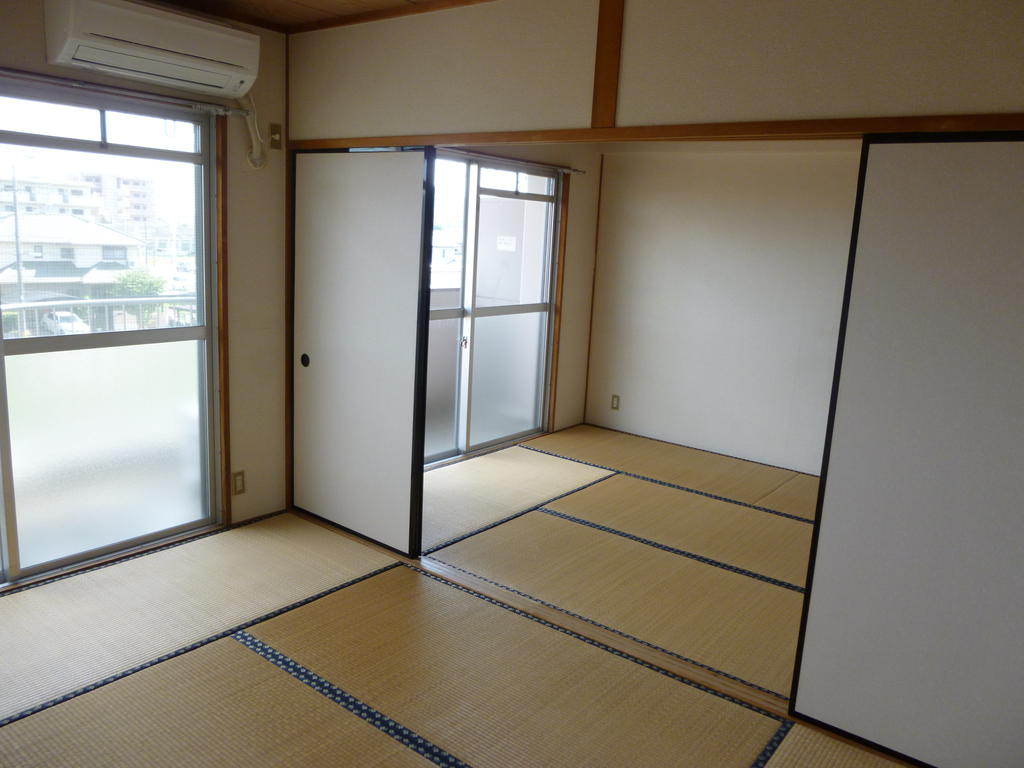 Living and room. Japanese-style room has followed two rooms