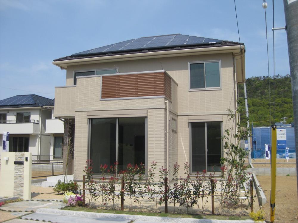 Local appearance photo.  [15-18] Local (April 2013) Shooting