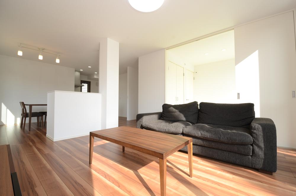 Same specifications photo (kitchen).  [14-28] Local (January 2013) Shooting