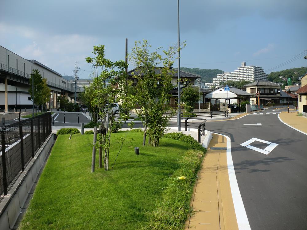 Other Environmental Photo. Meitetsu New Unuma 830m Meitetsu Shin Unuma Station east side road is complete until the Station East Exit. Access to the station and Inuyama direction is now more convenient. 