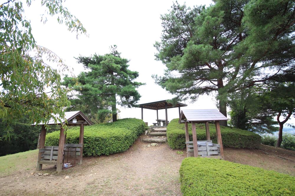 Streets around. 2130m until the forest of Japan line Unuma