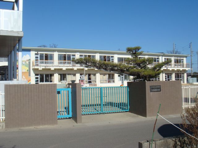 kindergarten ・ Nursery. Kawashimahigashi nursery school (kindergarten ・ 850m to the nursery)