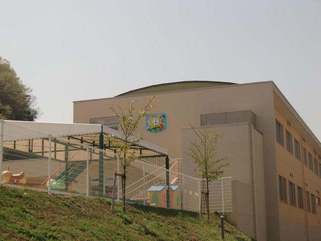 kindergarten ・ Nursery. Midori kindergarten (kindergarten ・ 1600m to the nursery)