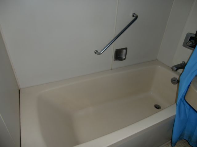 Bath. Spacious bathtub