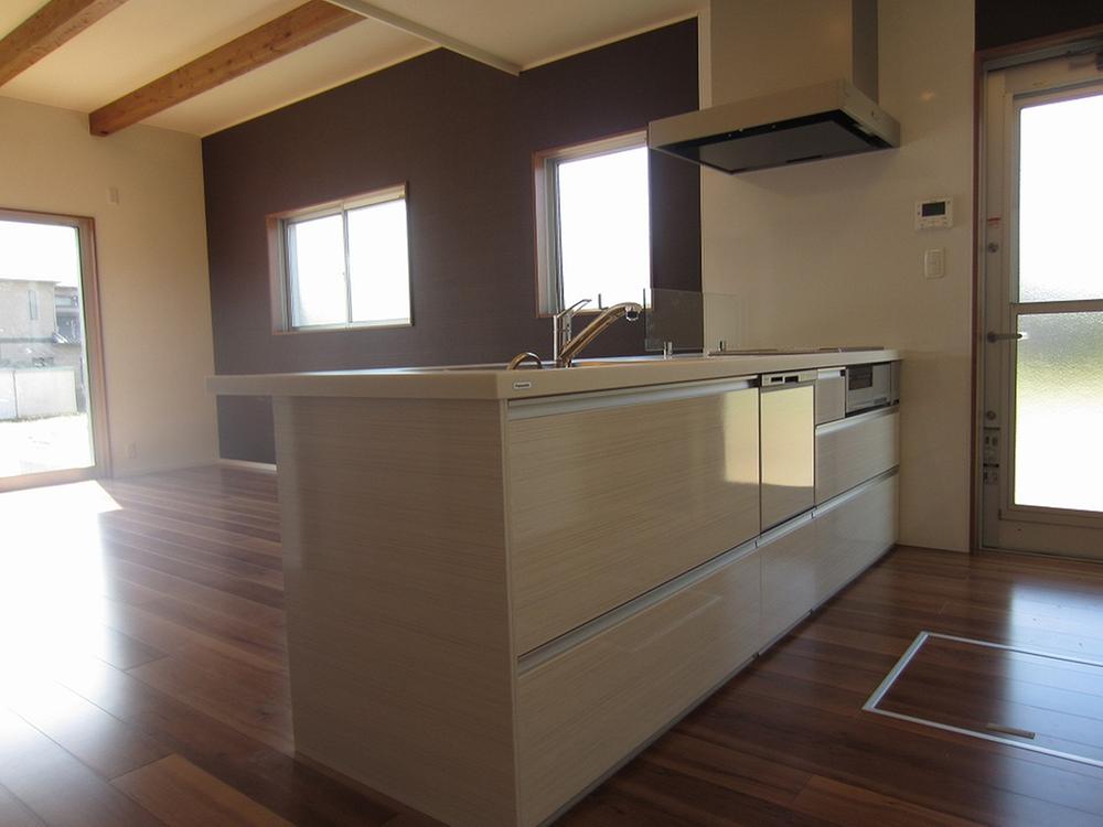 Same specifications photo (kitchen). (11 Building) same specification kitchen Panasonic made