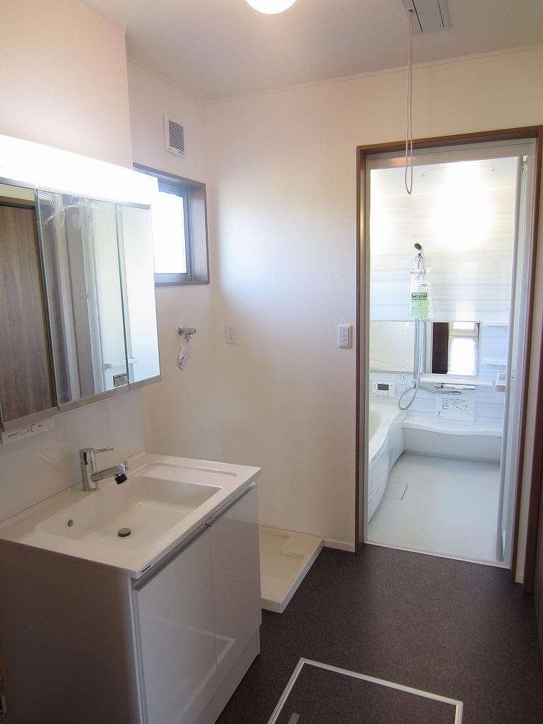 Same specifications photo (bathroom). (7 Building) same specification