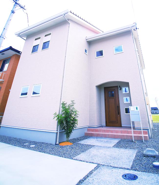 Local appearance photo. Local (10 May 2013) Shooting