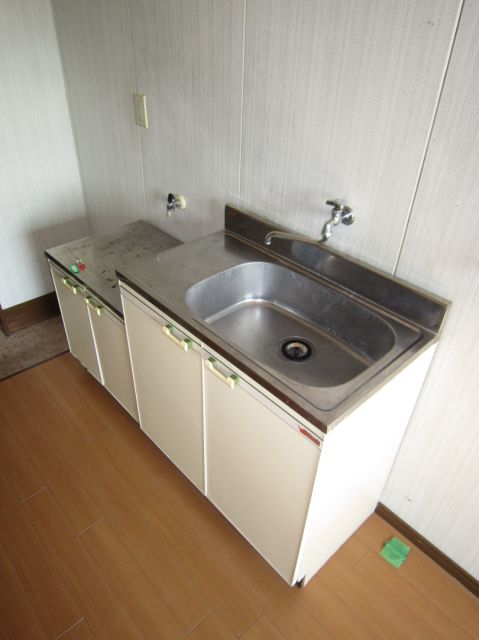 Kitchen. Sink stove can be installed