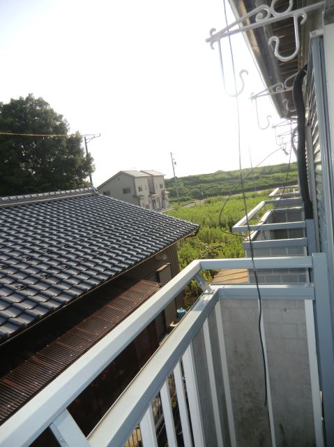 Balcony. Well-ventilated good veranda. 