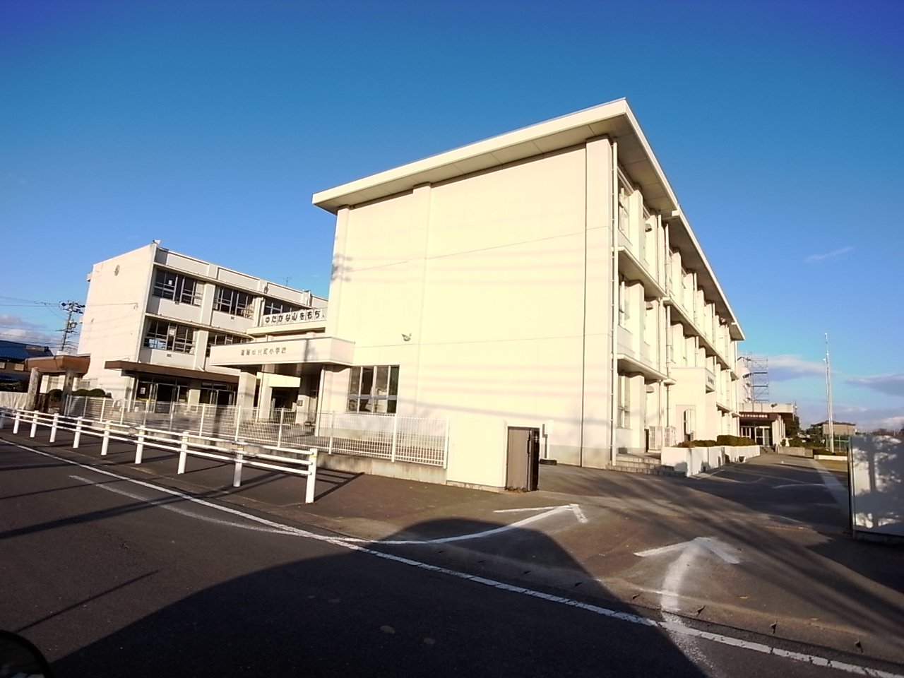 Primary school. 344m to Mizuho City Minami elementary school (elementary school)