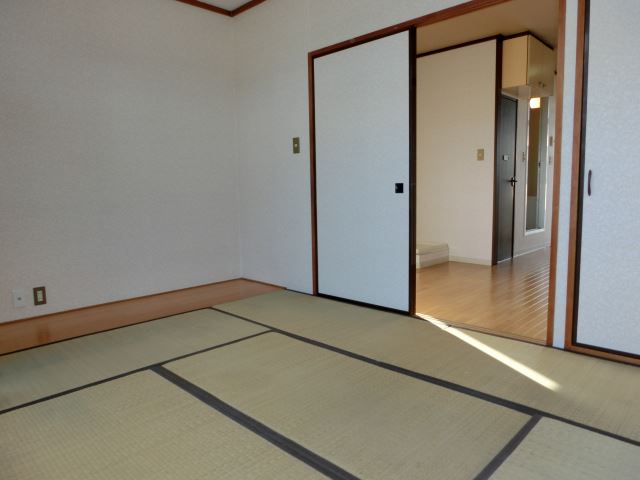 Living and room. Japanese-style room, I will calm