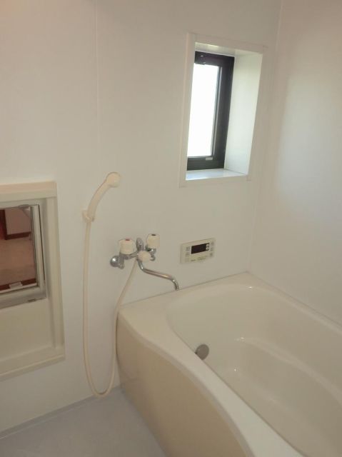Bath. It is a bath with cleanliness, Pat ventilation because it is with a small window. 