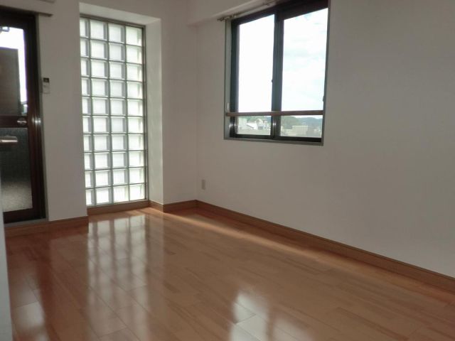 Living and room. Bright is a view in Western-style room. 