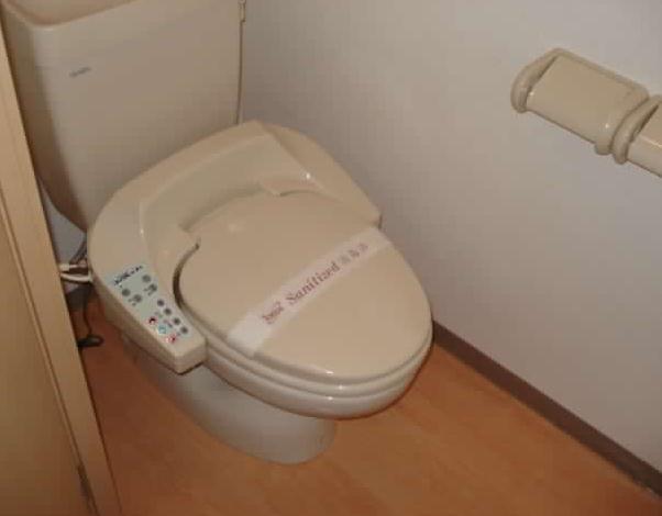 Toilet. It is friendly with Washlet ☆ 