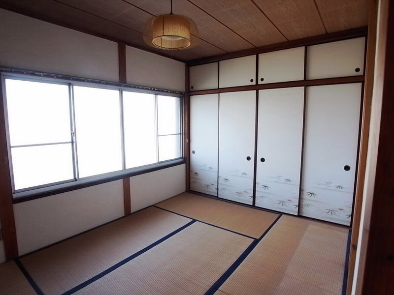 Other room space. It is the second floor of a Japanese-style room. 