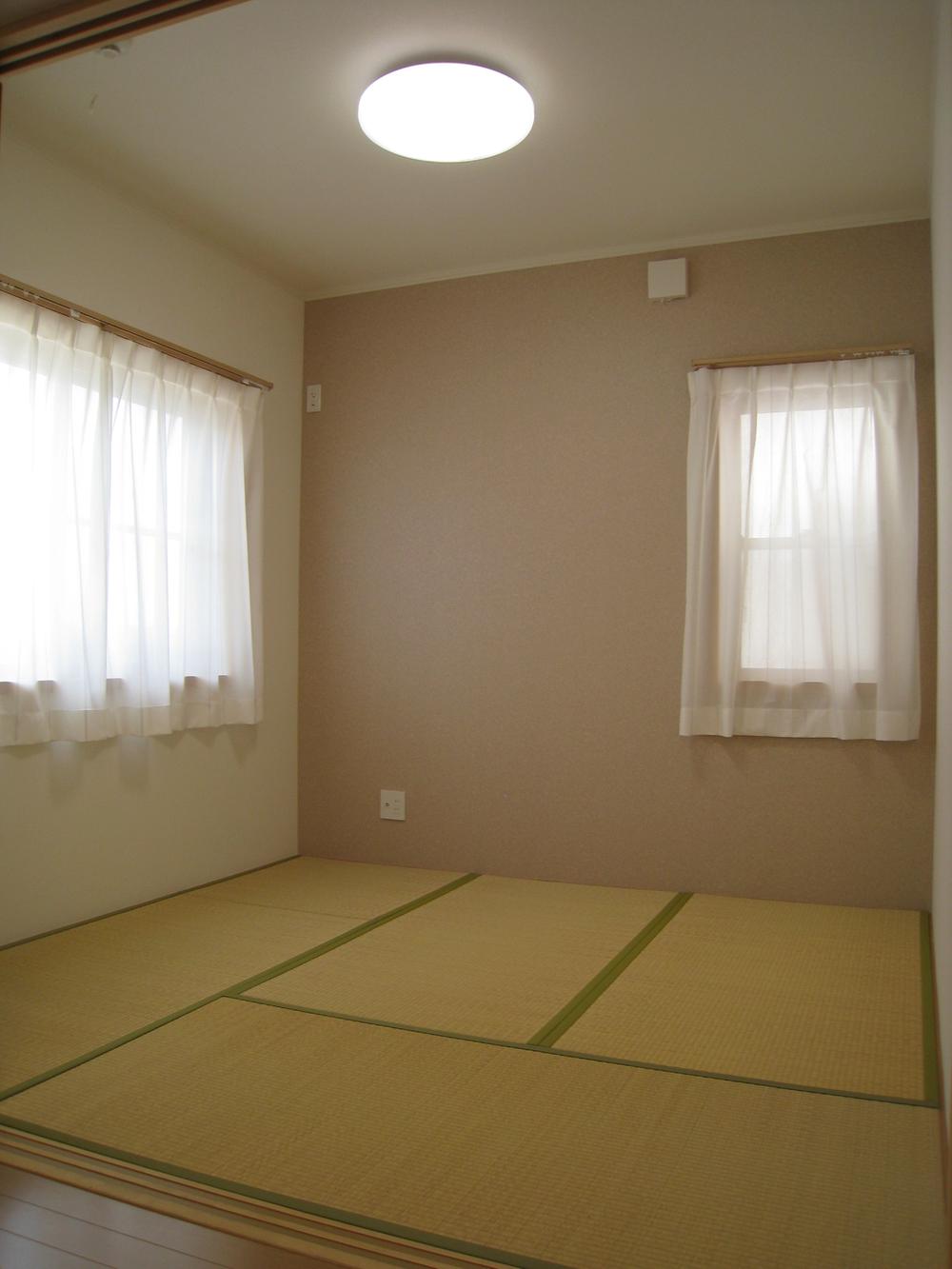 Non-living room. Japanese-style room to settle down and relieved