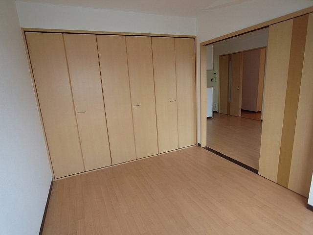 Other room space. Maybe it may be used in LDK and continued