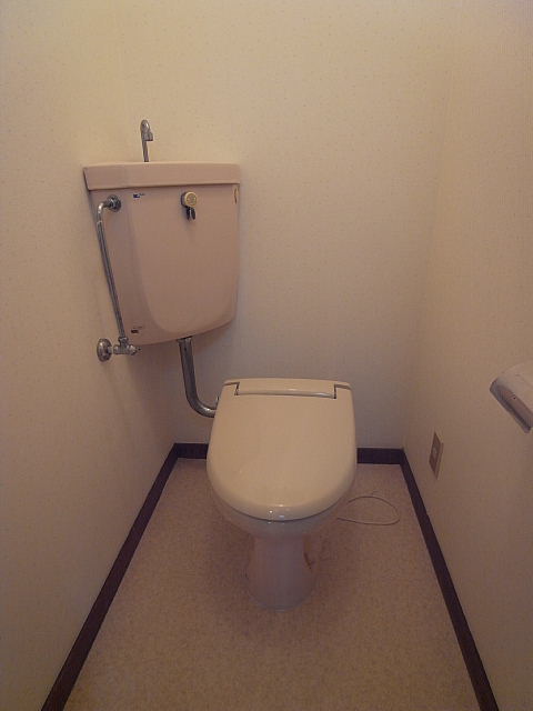 Toilet. Cosily of heating toilet seat ☆ 
