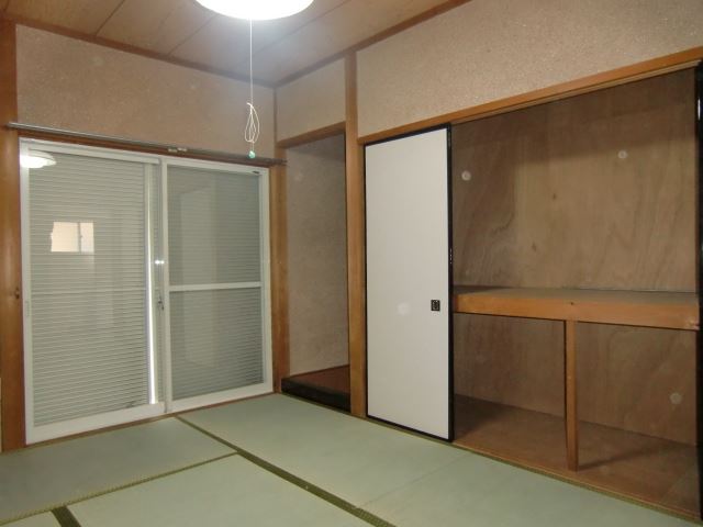 Living and room. Large Japanese-style room