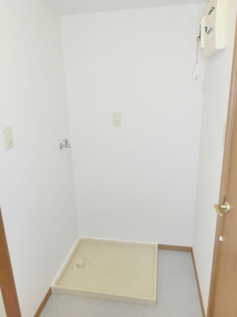 Other room space. Is Indoor Laundry Area. 