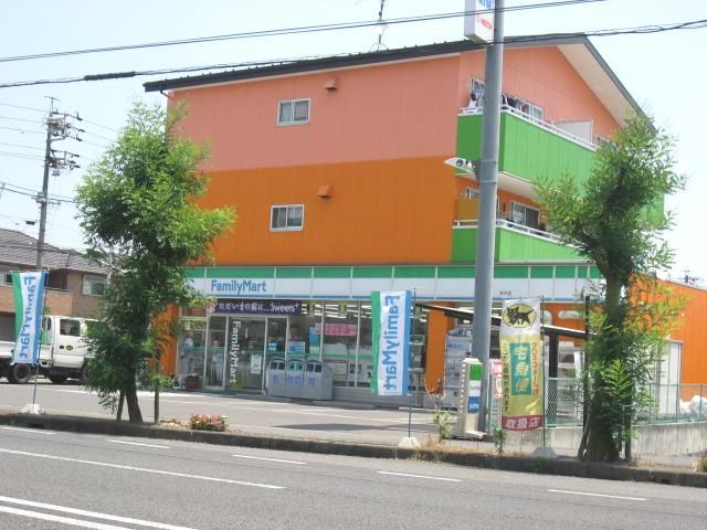 Convenience store. 110m to Family Mart (convenience store)