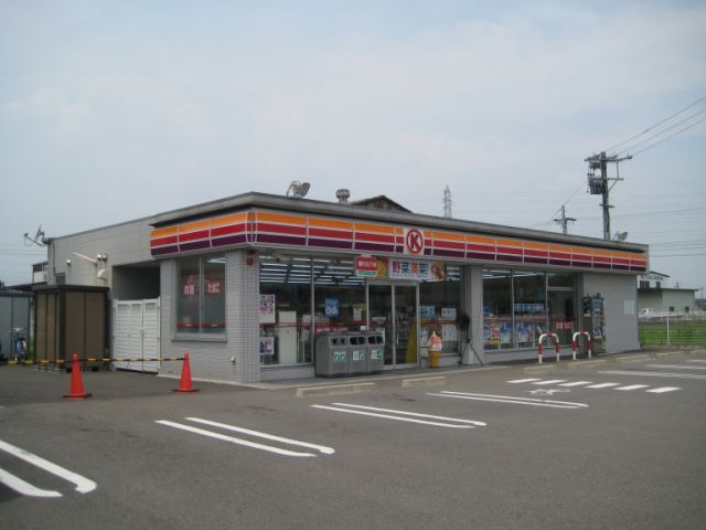 Convenience store. 1800m to Circle K (convenience store)