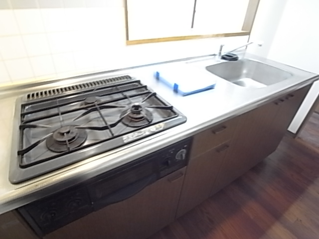 Kitchen. Counter Kitchen ・ Two-burner stove with