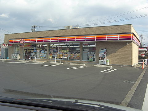 Convenience store. 518m to Circle K Ogakishiminbyoin before the store (convenience store)