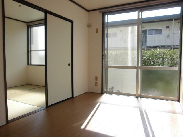 Living and room. Western-style and Japanese-style room of the start of positive. 